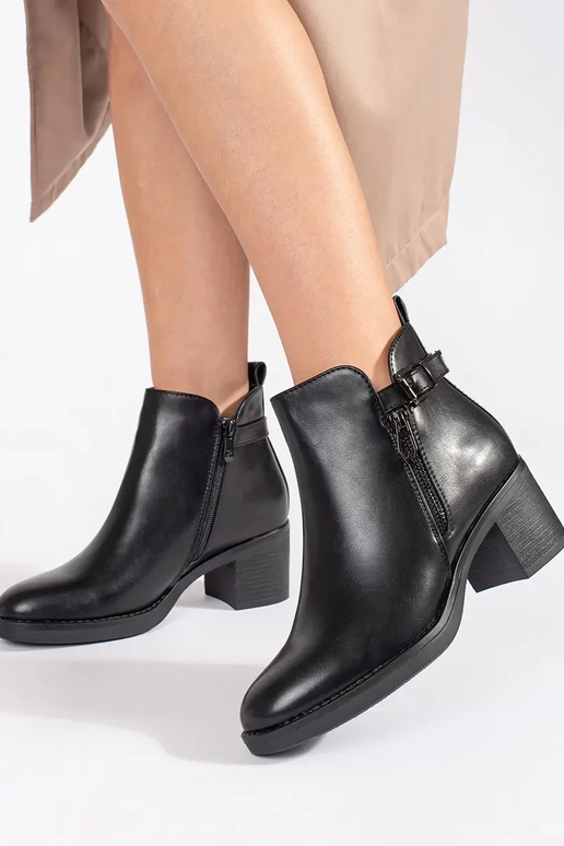 couleur noire Chaussures de femme sur... couleur noire Chaussures de femme sur...