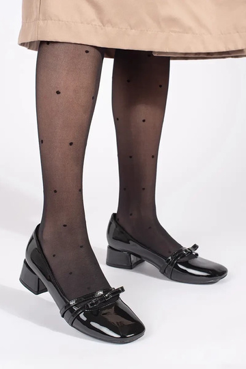 couleur noire laqué talons... 2