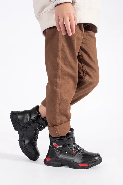 couleur noire isoler trzeÀiki de garçon couleur noire isoler trzeÀiki de garçon