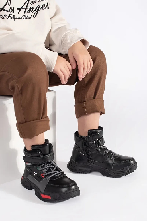 couleur noire isoler trzeÀiki de garçon couleur noire isoler trzeÀiki de garçon