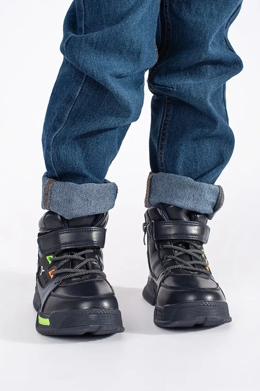 Grand isoler trzeÀiki de garçon Grand isoler trzeÀiki de garçon