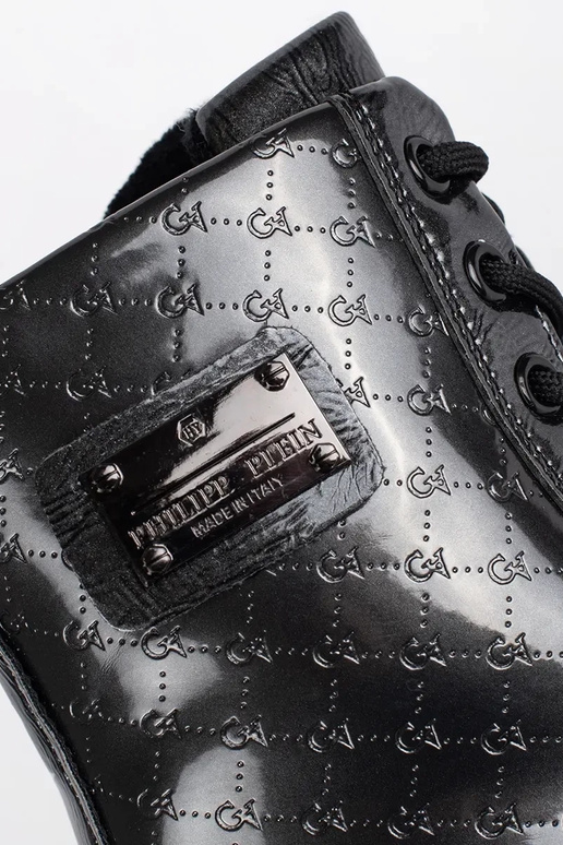 couleur noire laqué girly chaussures...