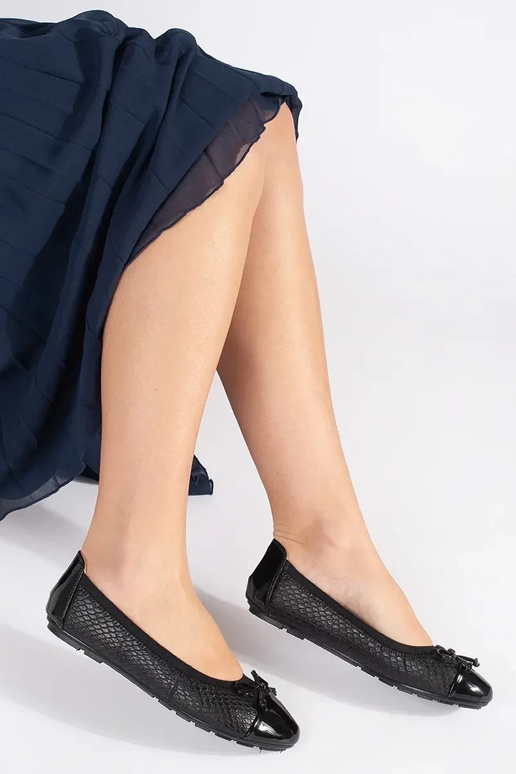 couleur noire laqué ballerines avec...