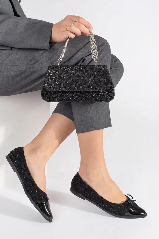 couleur noire paillettes ballerines...