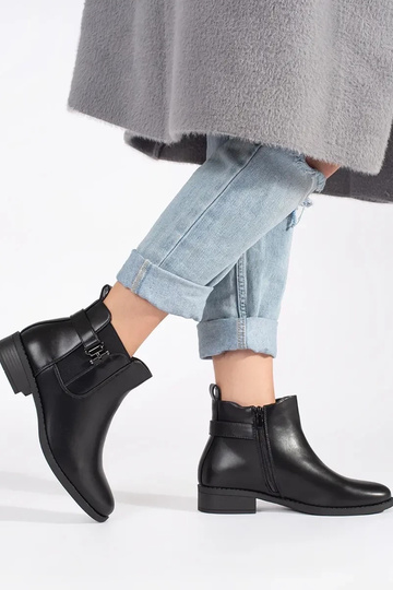 couleur noire chaussures... 2