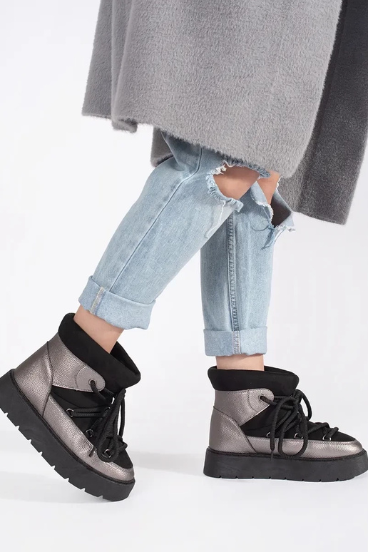 Noir et-argent lacé Bottes de neige... Noir et-argent lacé Bottes de neige...