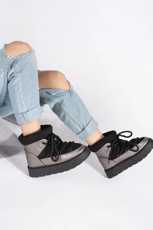 Noir et-argent lacé Bottes de neige... Noir et-argent lacé Bottes de neige...