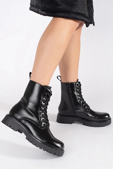 couleur noire chaussures... 2