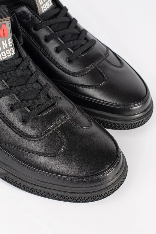 couleur noire chaussures de sport isoler couleur noire chaussures de sport isoler