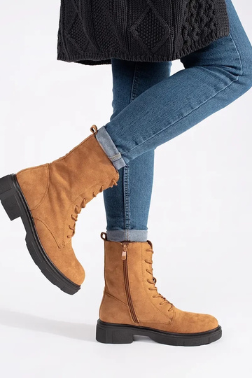 Bottes couleur marron... 2