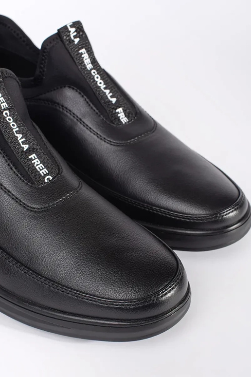 Chaussures pour hommes en cuir...