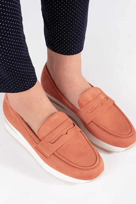 Talons hauts rouges en daim