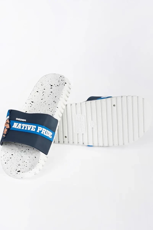 Chaussons de piscine blancs avec bleu