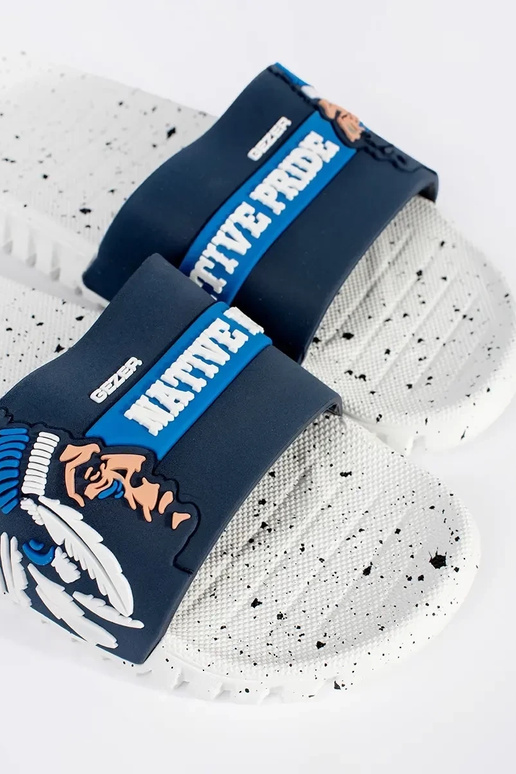 Chaussons de piscine blancs avec bleu