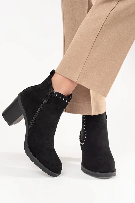 Bottines noires en daim Bottines noires en daim