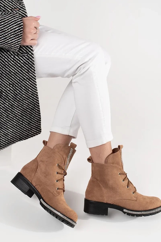 Chaussures de couleur sable à lacets Chaussures de couleur sable à lacets