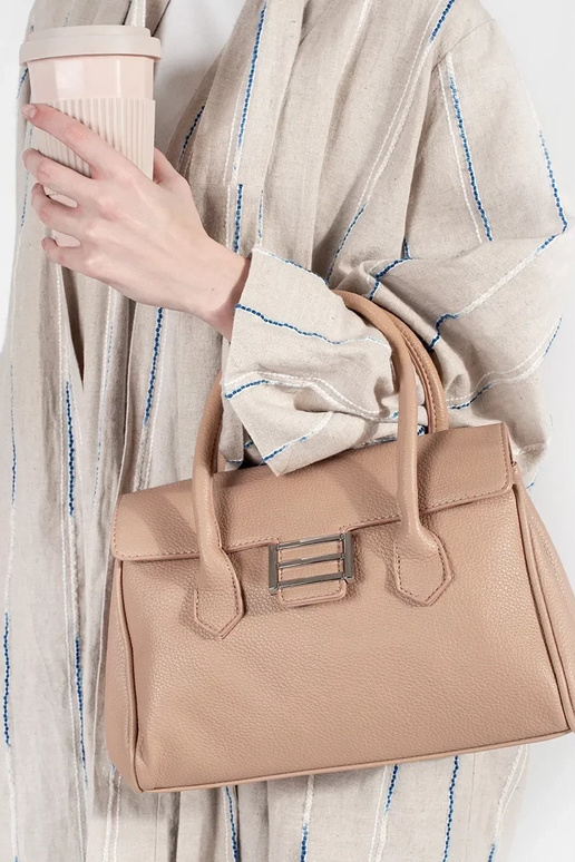 Sac à main couleur sable avec...