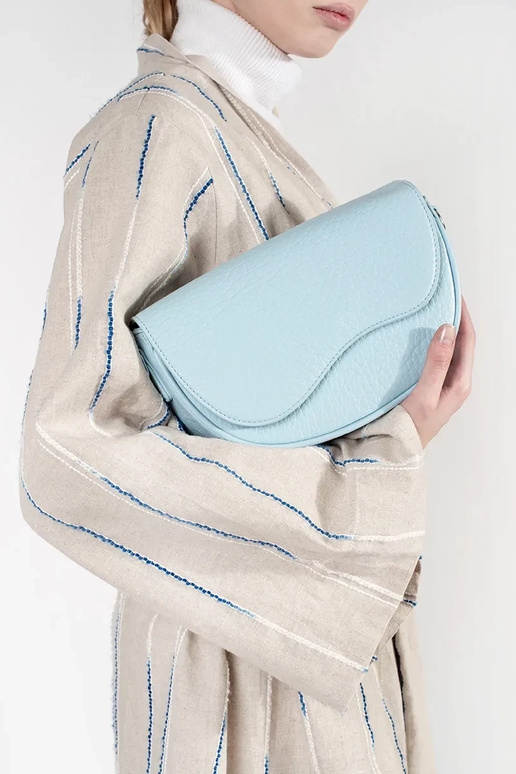 Sac bleu type cuir de nerka Sac bleu type cuir de nerka