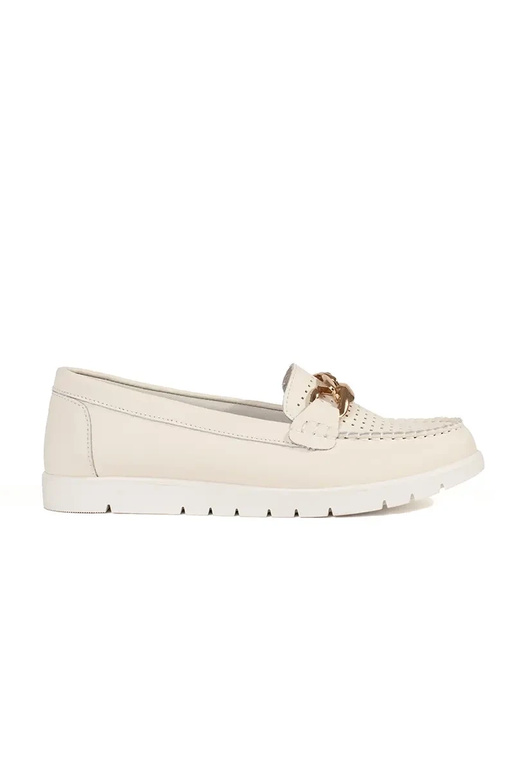 Mocassins en cuir beige clair avec... Mocassins en cuir beige clair avec...