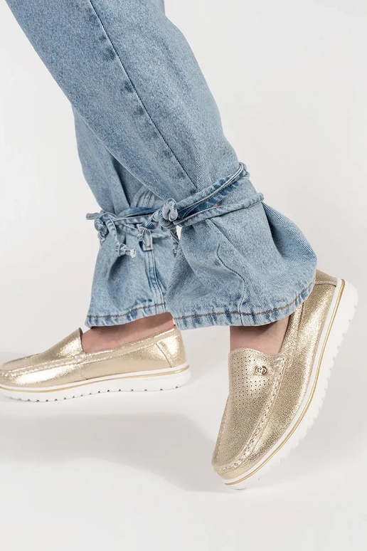 Mocassins dorés en cuir