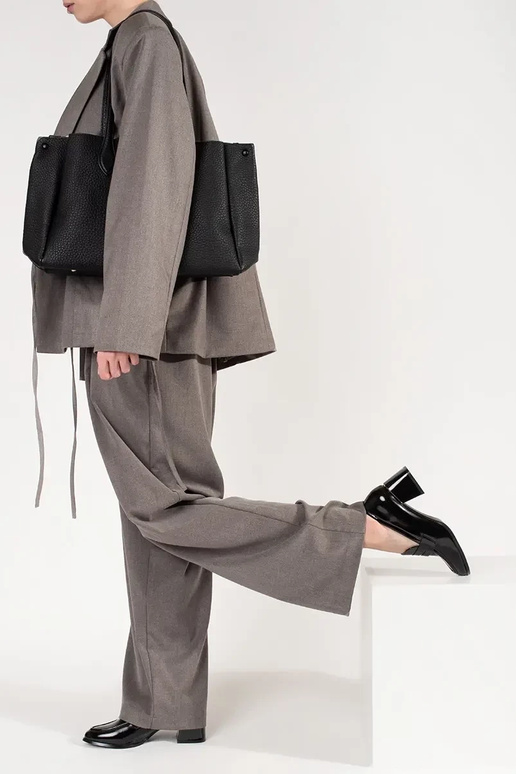 Bottines noires sur talons Bottines noires sur talons