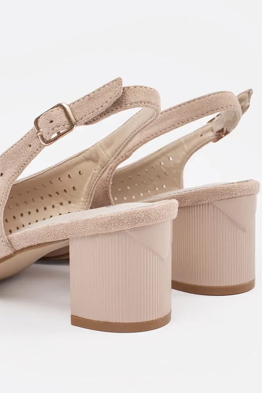 Sandales couleur ivoire à talon bas