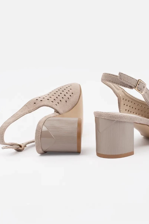 Sandales couleur sable à talon bas Sandales couleur sable à talon bas