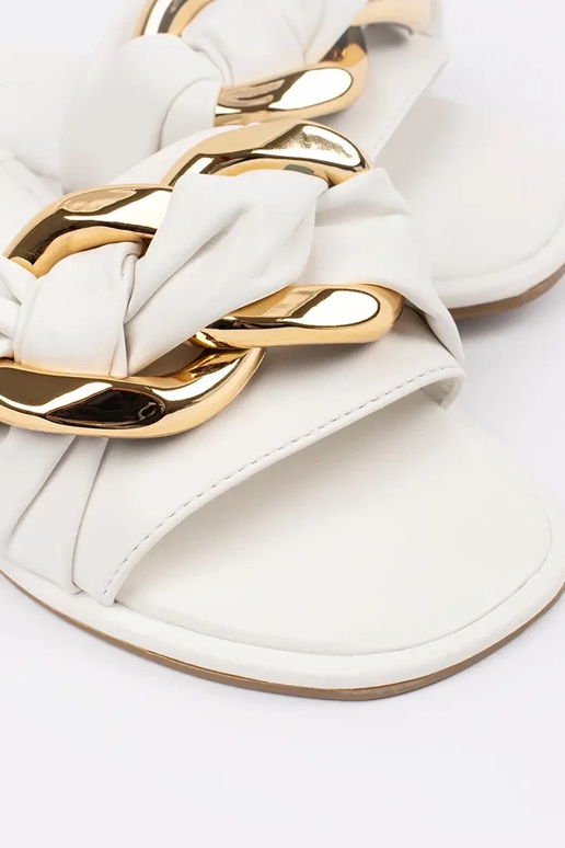 Chaussons plats pour femmes blancs