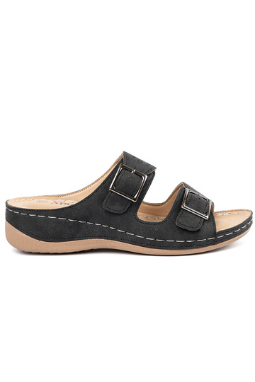 Sandales à plateforme basse...