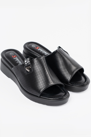 Chaussons ajourés à... 2