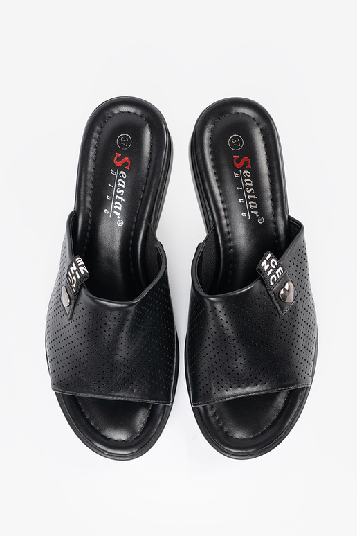 Chaussons ajourés à plateforme noirs Chaussons ajourés à plateforme noirs