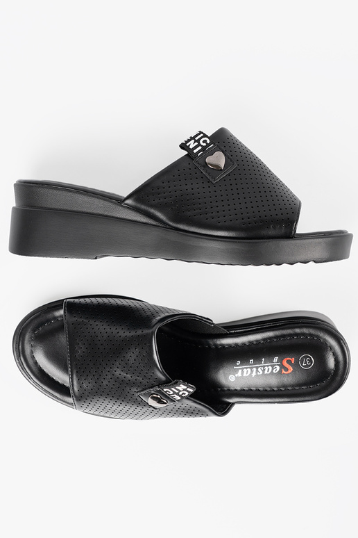 Chaussons ajourés à plateforme noirs Chaussons ajourés à plateforme noirs