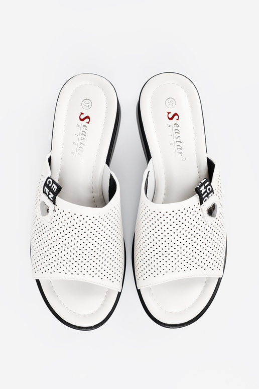 Chaussons ajourés à plateforme blancs