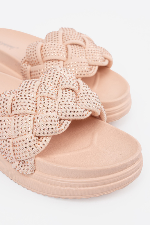 Chaussons avec cristaux roses Chaussons avec cristaux roses