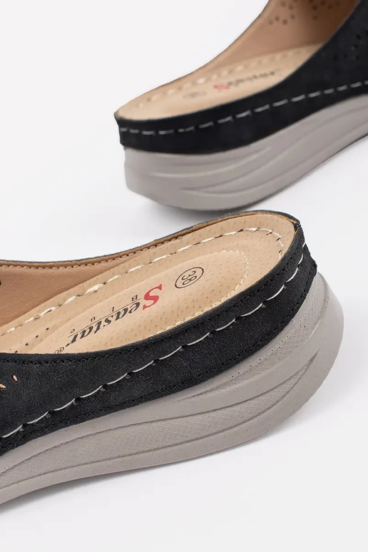 Chaussons noirs pour femmes à semelle... Chaussons noirs pour femmes à semelle...