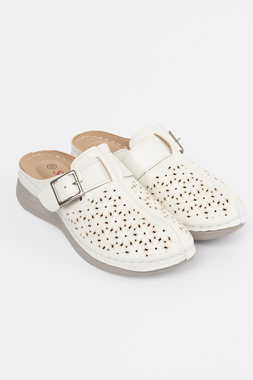 Chaussons avec orteils fermés et... Chaussons avec orteils fermés et...