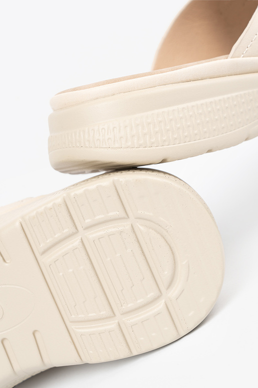 Pantoufles avec plateforme couleur... Pantoufles avec plateforme couleur...