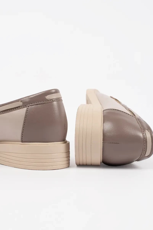 mocassins sable avec semelle en cuir