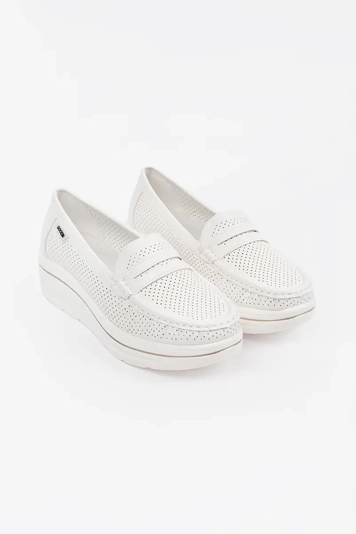 mocassins blancs sur semelle épaisse