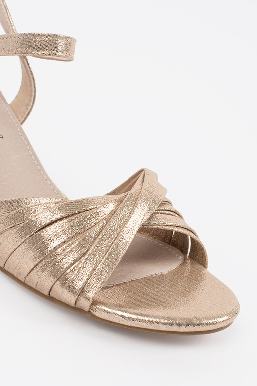 Sandales élégantes couleur dorée à...