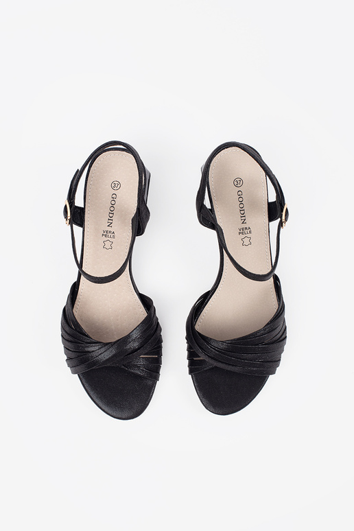 Sandales élégantes couleur noire à...