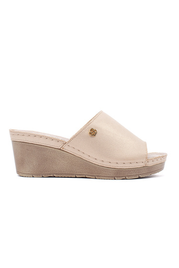 Chaussons dorés pour femmes...