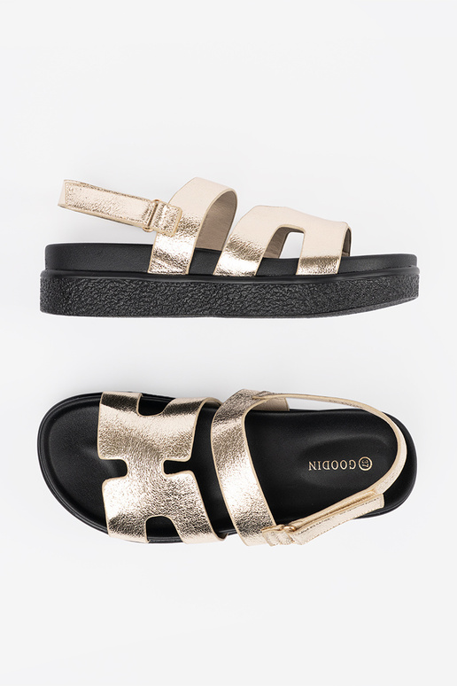 Sandales classiques avec plateforme...