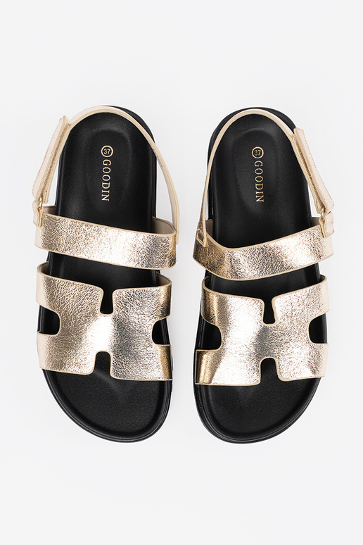 Sandales classiques avec plateforme...