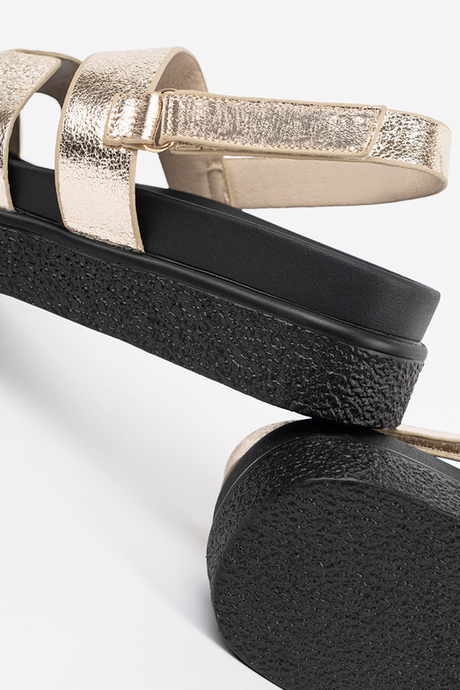 Sandales classiques avec plateforme...