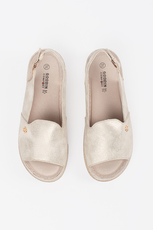 Sandales couleur or avec semelle en cuir