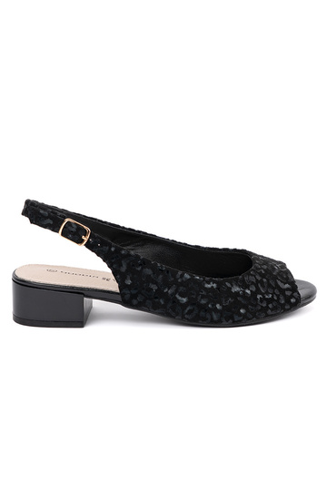 Sandales noires à petit...