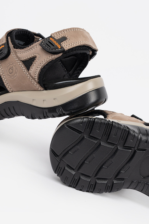 Sandales de sport couleur marron