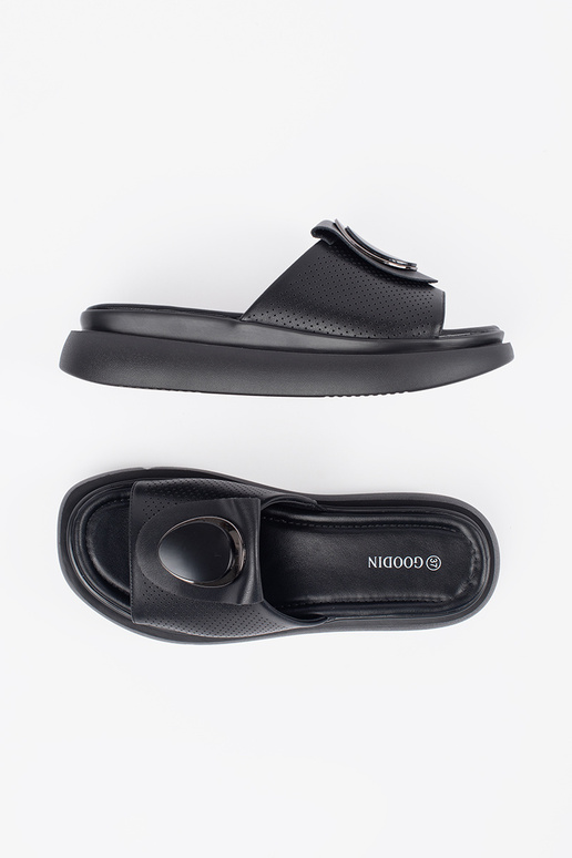 Chaussons noirs confortables avec...