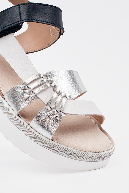 Sandales avec plateforme blanc-bleu... Sandales avec plateforme blanc-bleu...